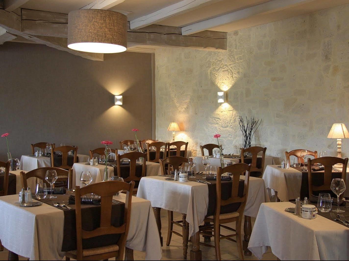 Logis Hotel Restaurant La Porte Des Cevennes Андуз Екстериор снимка