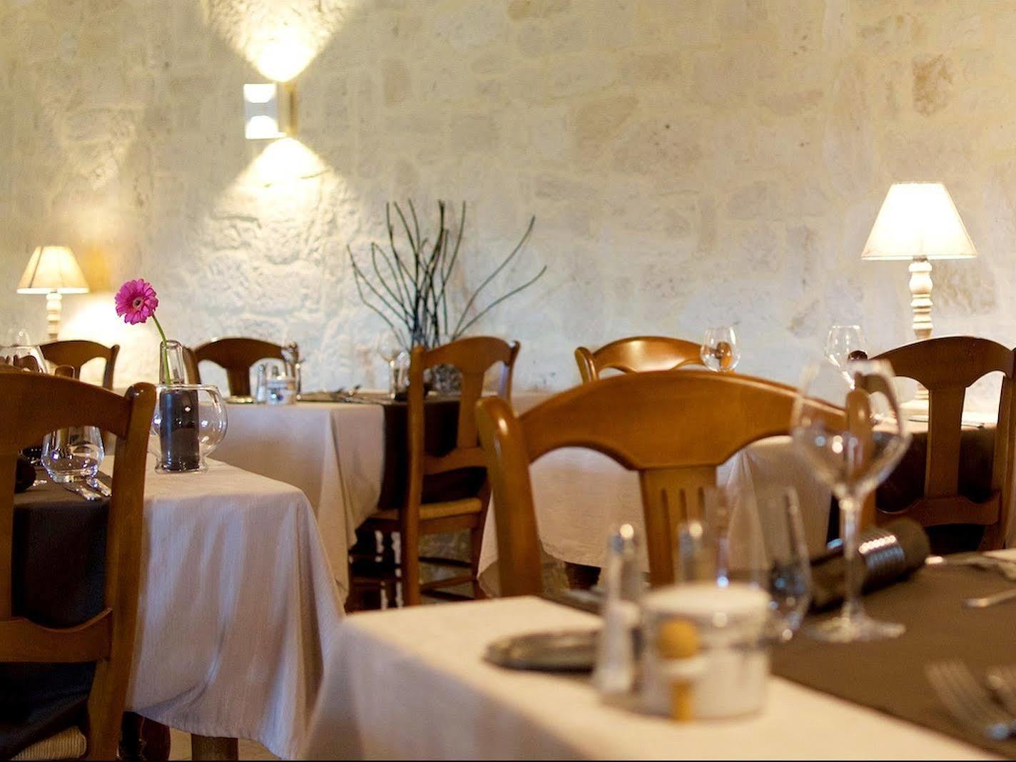 Logis Hotel Restaurant La Porte Des Cevennes Андуз Екстериор снимка